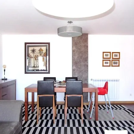 R. De Ciriaco Cardoso Apartment *